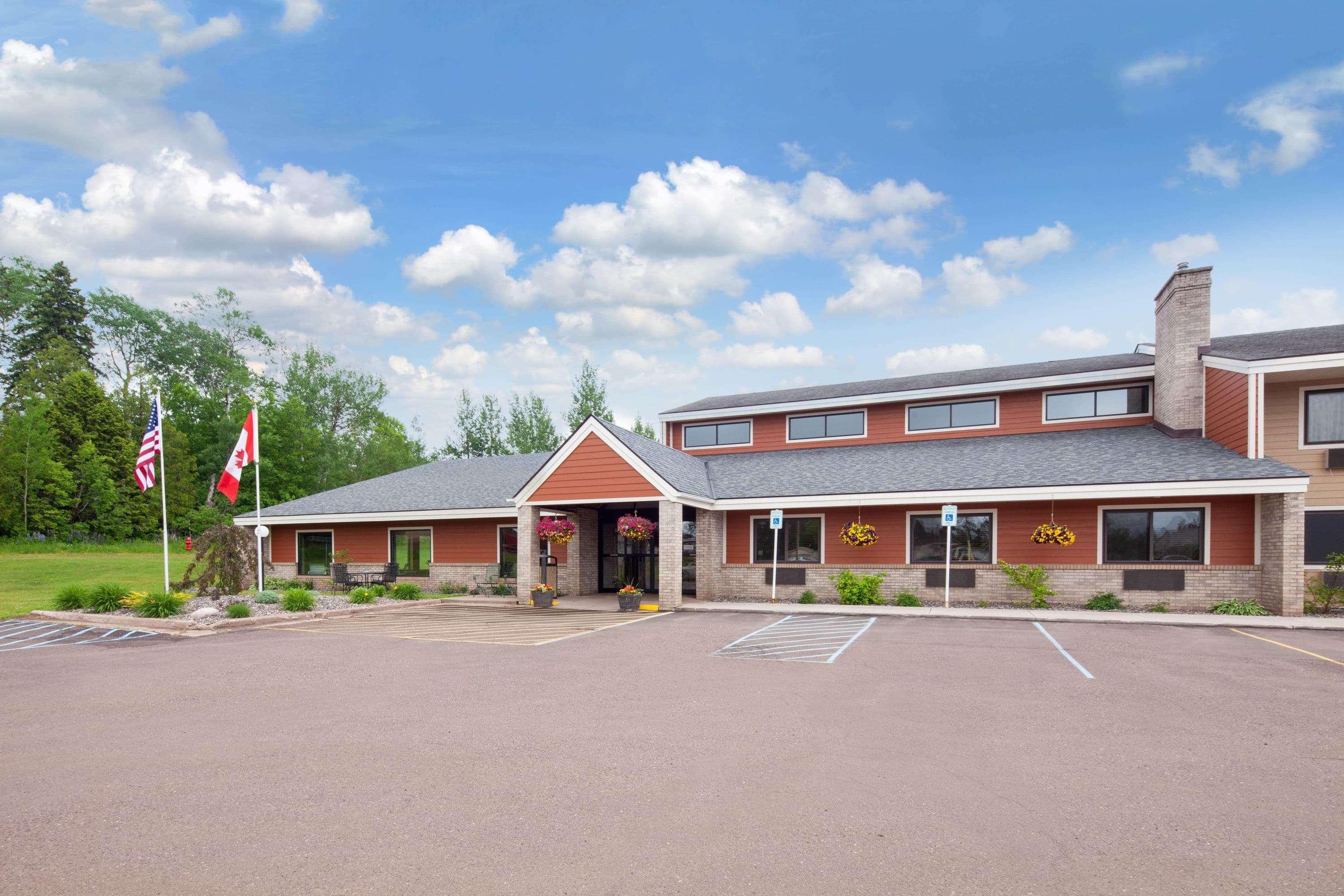 Americinn By Wyndham Ironwood Exterior foto